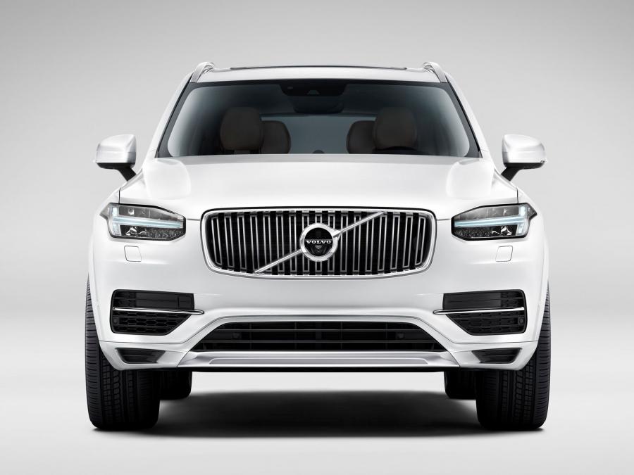  Volvo XC90 T8 2014 года  (фото 6 из 10)